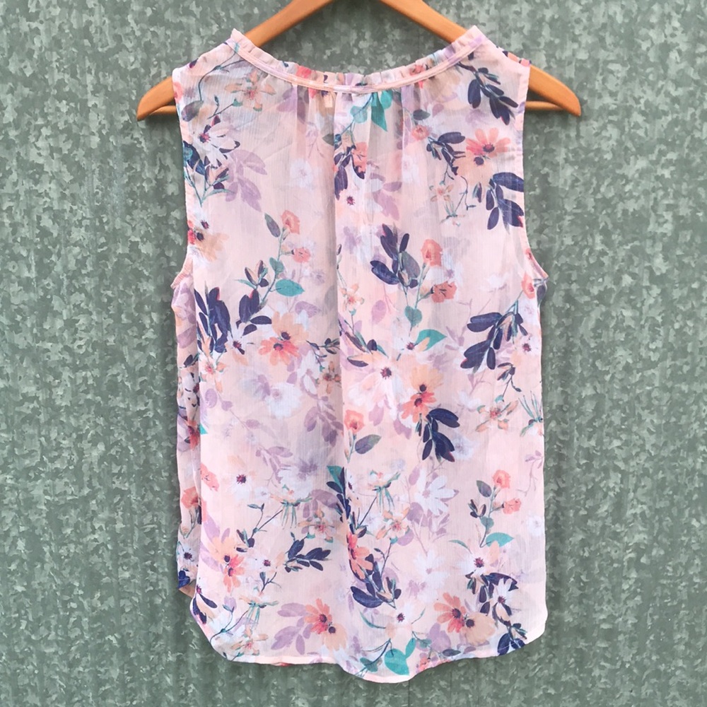 Liz Claiborne Floral Sleeveless Sheer Top - Picture 5 of 9